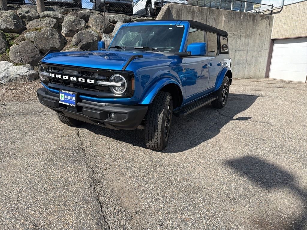 2024 Ford Bronco Outer Banks 4x4's photo