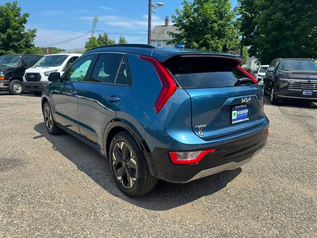 Used 2023 Kia Niro EV Wind