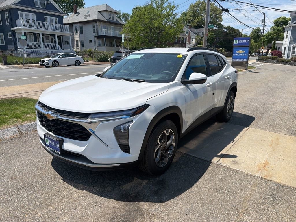 2026 Chevrolet Trax LT's photo