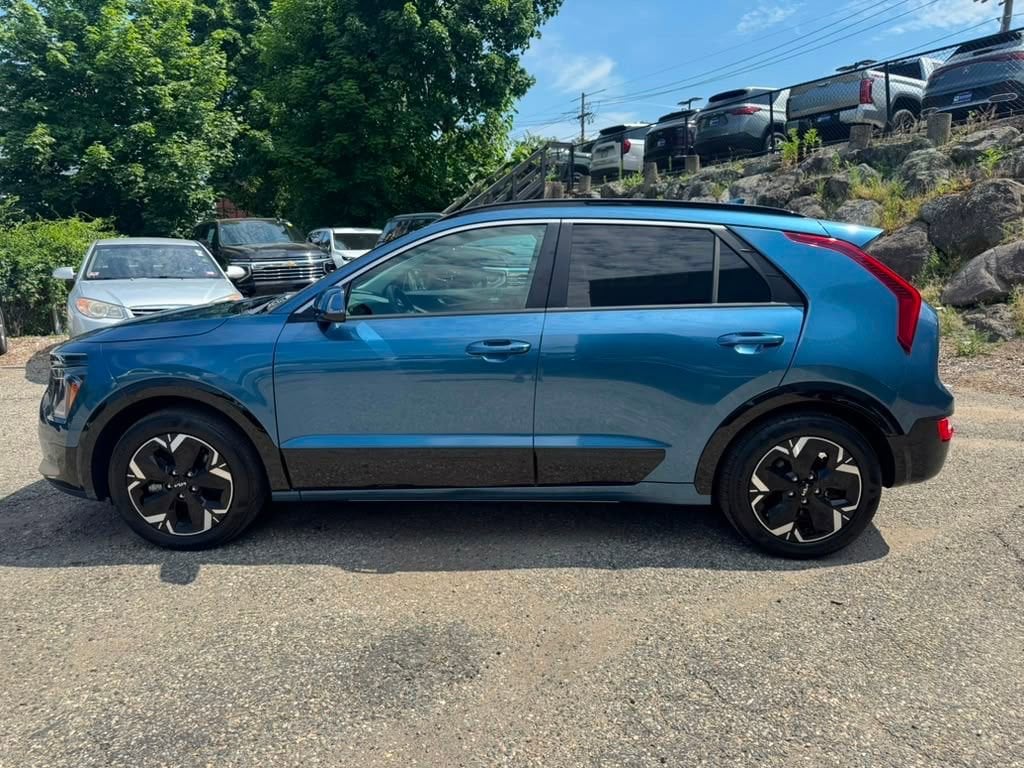 Used 2023 Kia Niro Wind with VIN KNDCR3L14P5030737 for sale in Arlington, MA