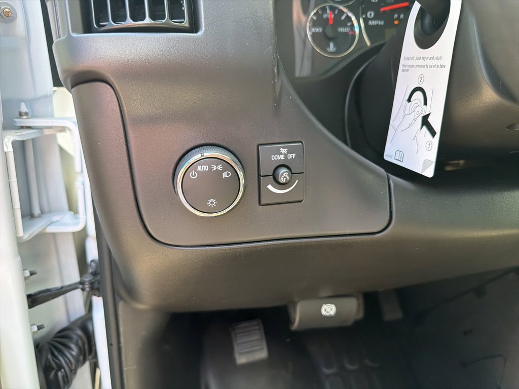 2026 Chevrolet Express Cargo Work Van - Photo 10