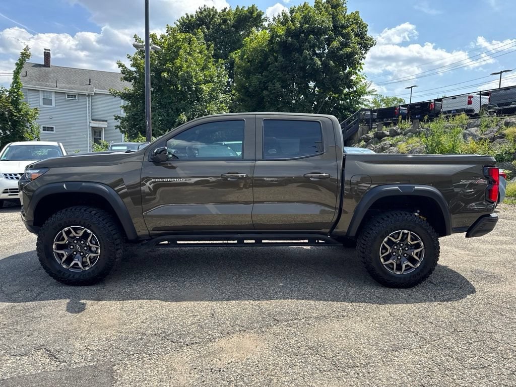 Used 2025 Chevrolet Colorado ZR2 Truck