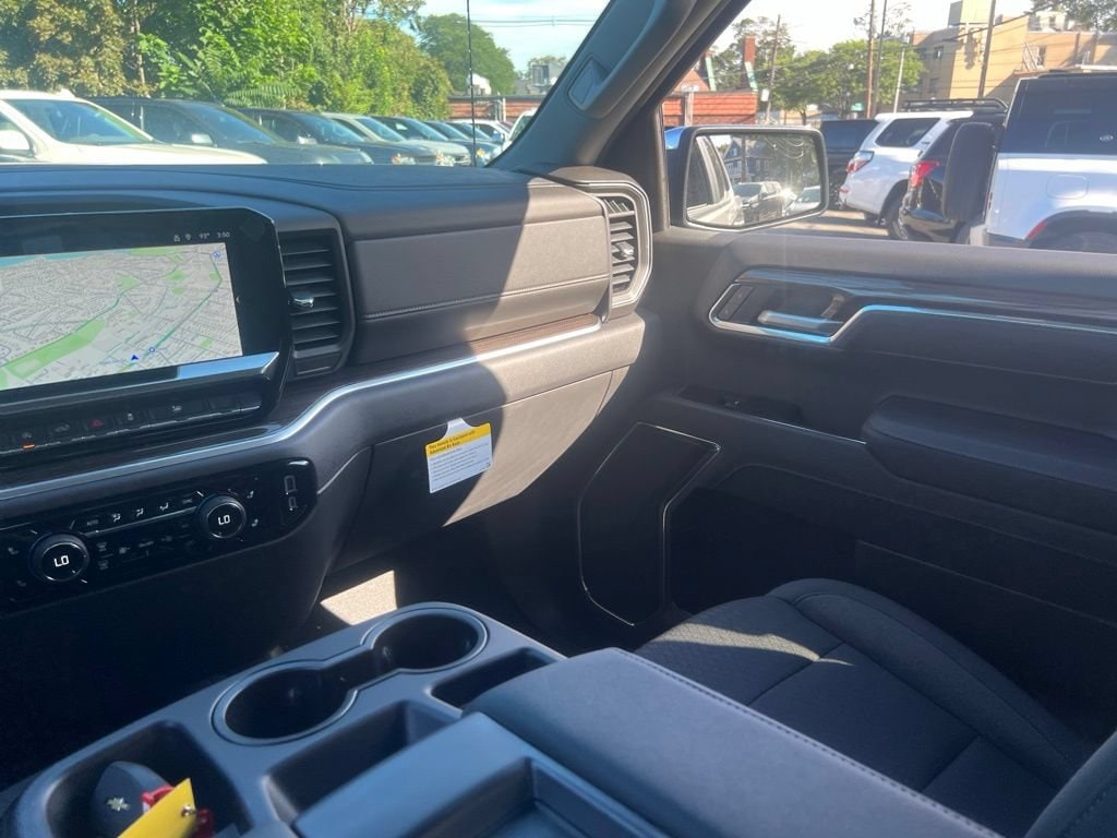2026 Chevrolet Silverado 1500 LT - Photo 9