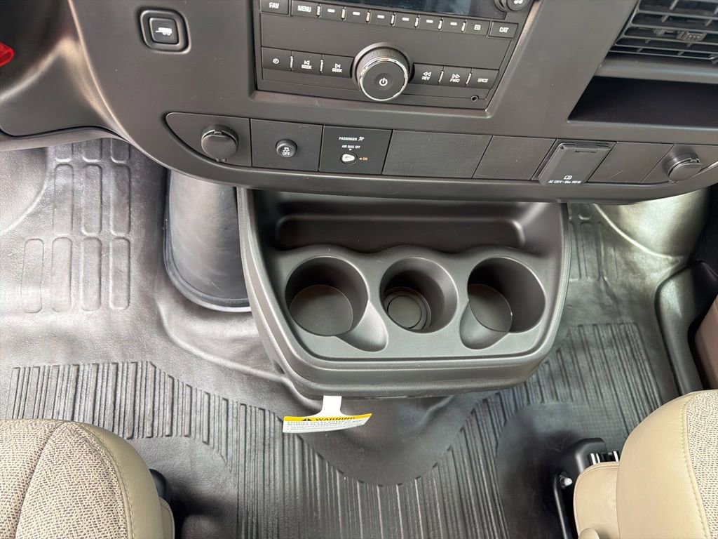 2026 Chevrolet Express Cargo Work Van - Photo 16