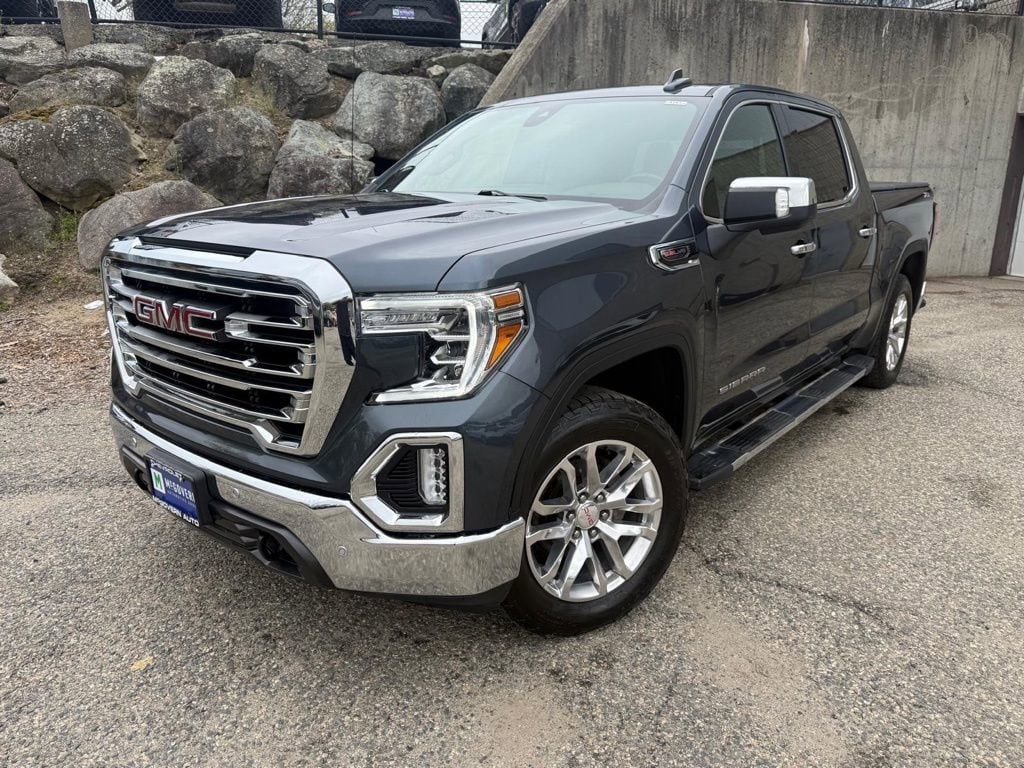 2022 GMC Sierra 4WD Crew Cab Short Box SLT's photo
