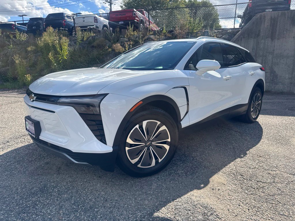 Used 2024 Chevrolet Blazer EV LT with VIN 3GNKDBRJ2RS250079 for sale in Arlington, MA