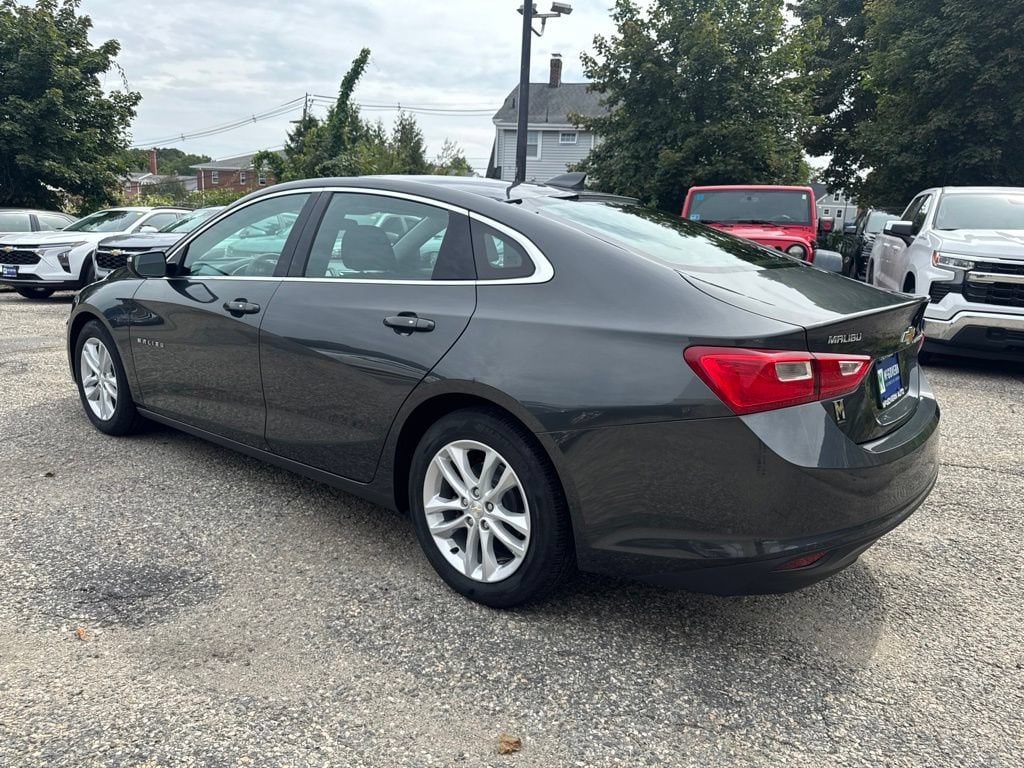 Used 2017 Chevrolet Malibu LT Car