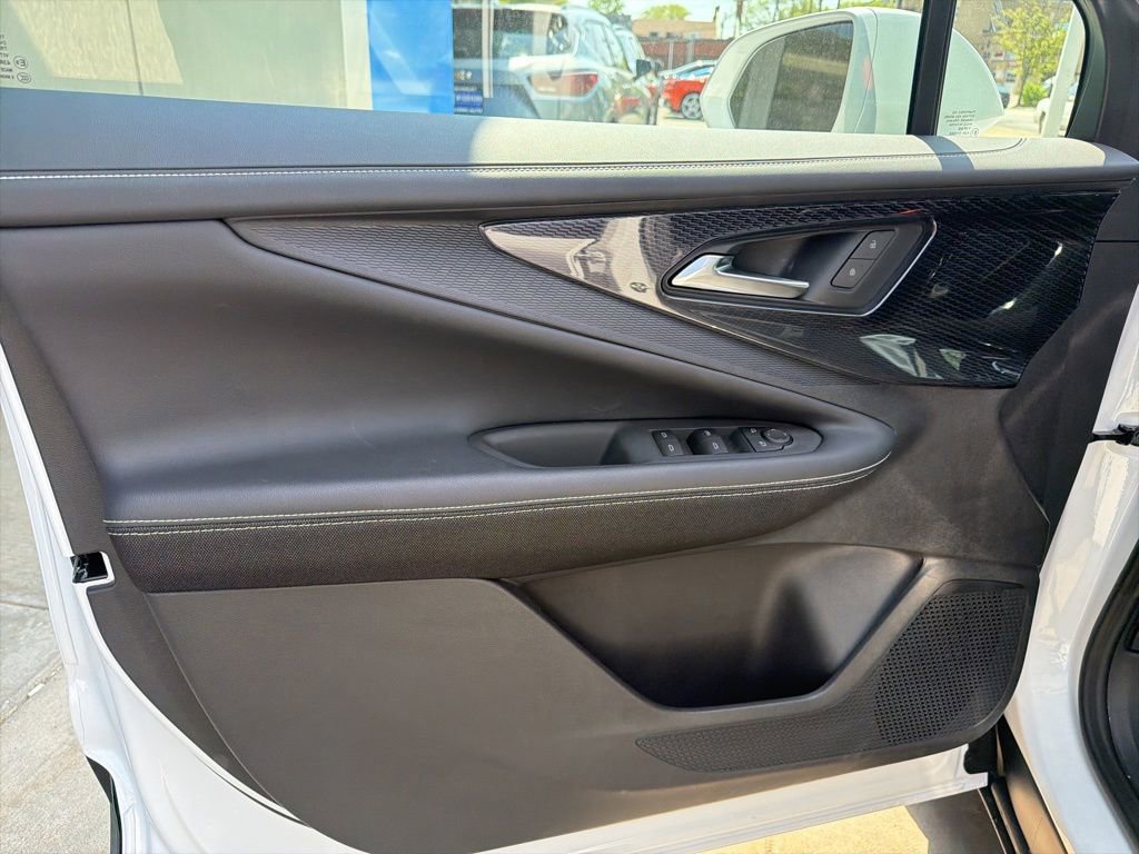 2025 Chevrolet Blazer EV LT - Photo 9