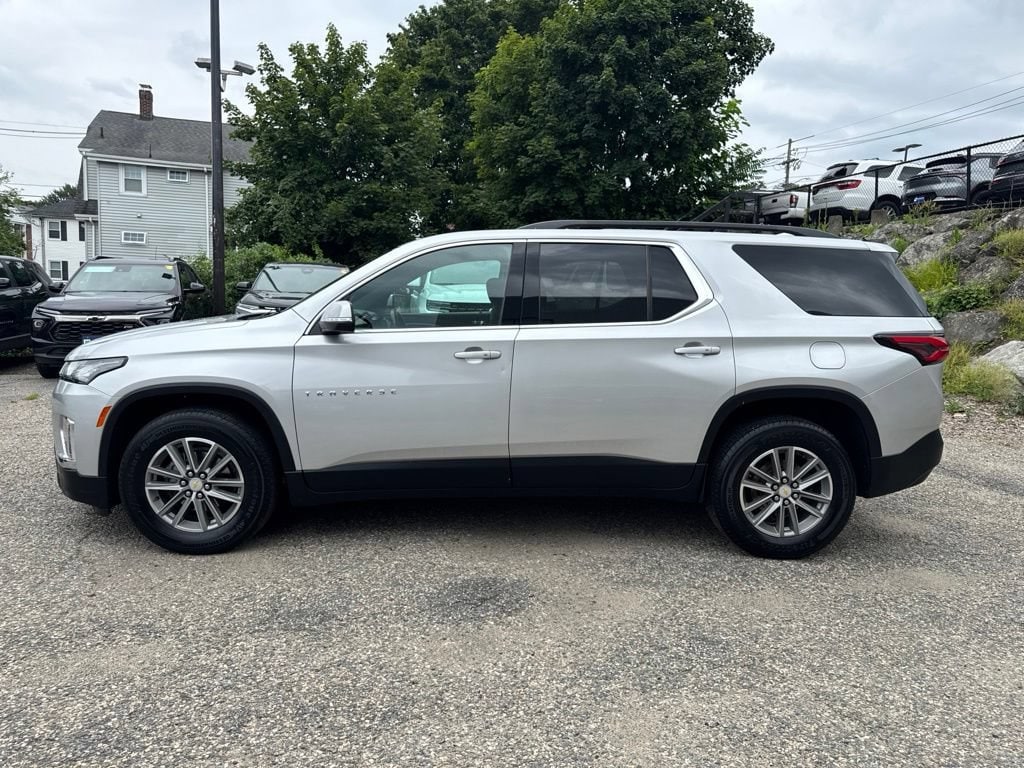Used 2022 Chevrolet Traverse LT Cloth SUV