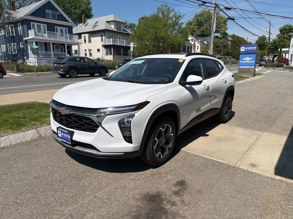 New 2026 Chevrolet Trax LT SUV