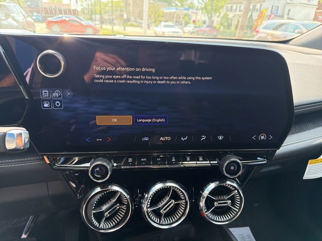 2025 Chevrolet Blazer EV LT - Photo 14
