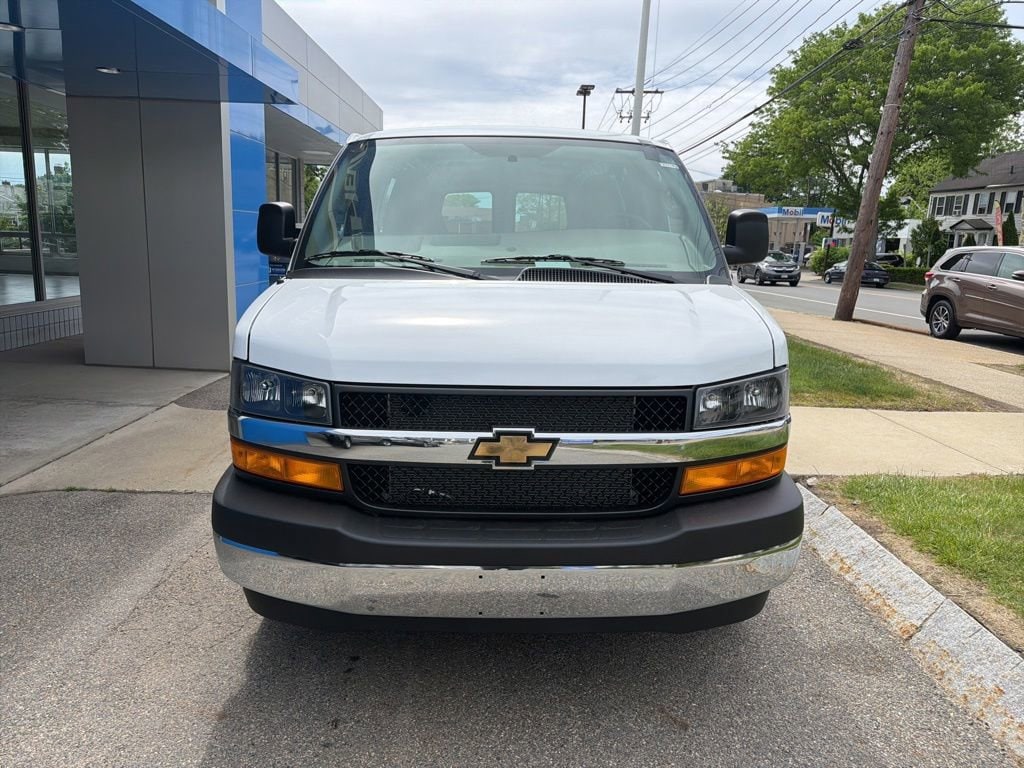 2026 Chevrolet Express Cargo Work Van - Photo 8