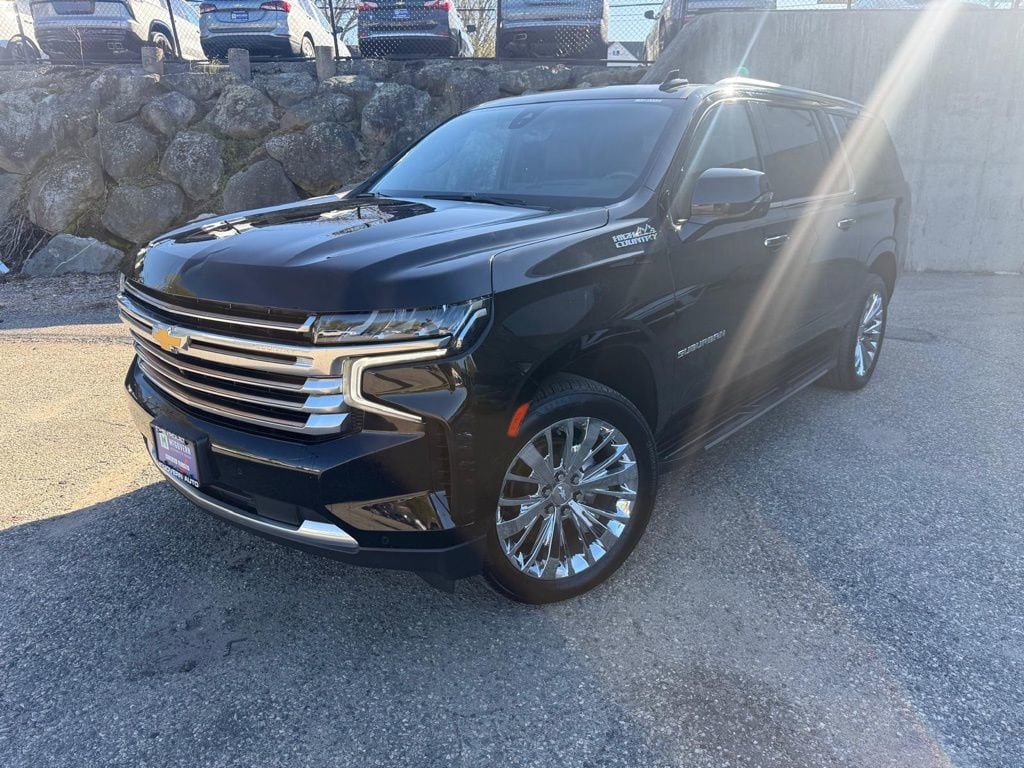 2021 Chevrolet Suburban 4WD 1500 High Country's photo