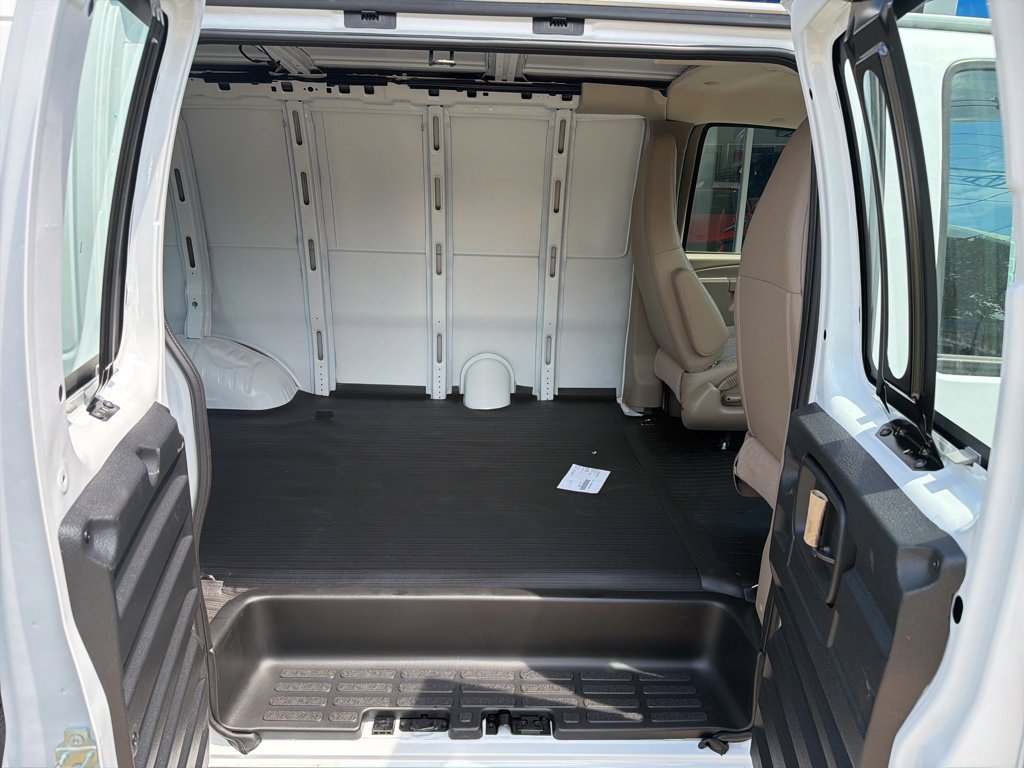 2026 Chevrolet Express Cargo Work Van - Photo 22