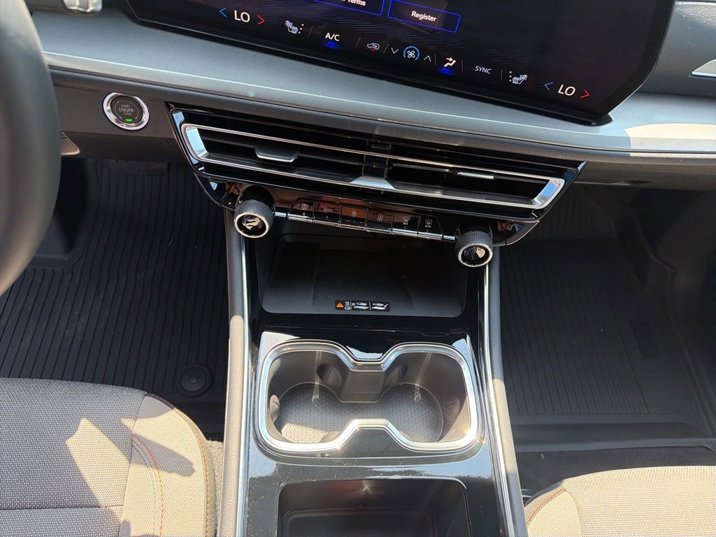 2026 Chevrolet Traverse LT - Photo 16