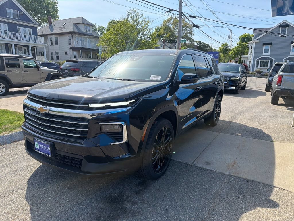 Mosaic Black Metallic 2026 Chevrolet Traverse SUV / Crossover Four-Wheel Drive Automatic