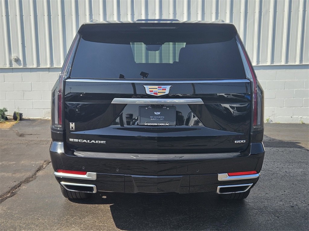 2025 Cadillac Escalade Premium Luxury photo 4