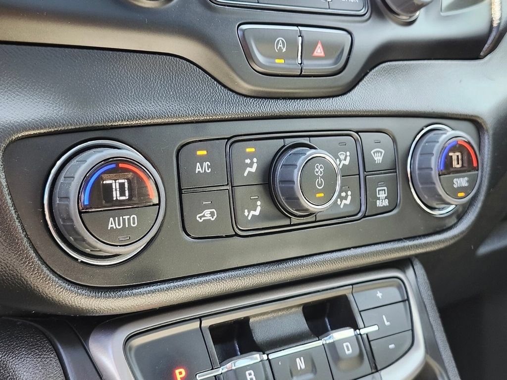 2023 GMC Terrain AT4 - Photo 21