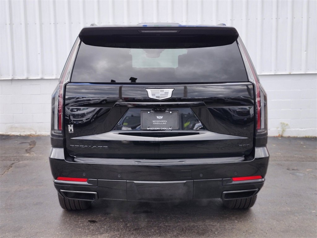 2025 Cadillac Escalade Sport Platinum photo 3