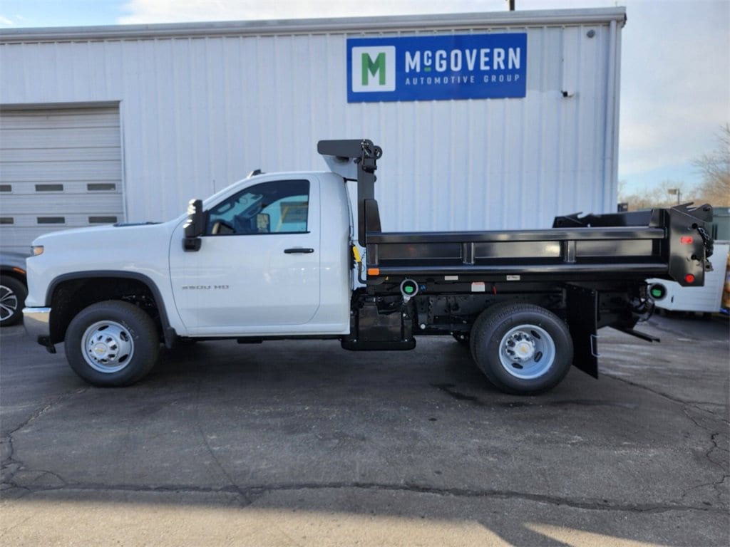 New 2026 Chevrolet Silverado 3500 HD Chassis Cab Work Truck Truck