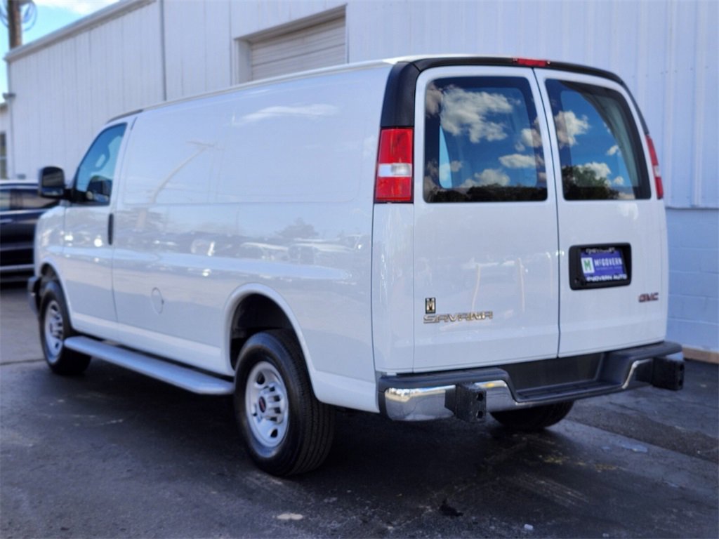 2023 Gmc Savana Cargo 2500 photo 2