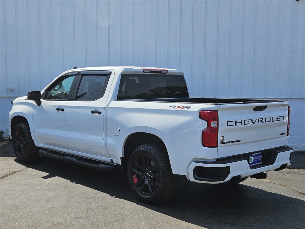 2022 Chevrolet Silverado 1500 RST photo 3
