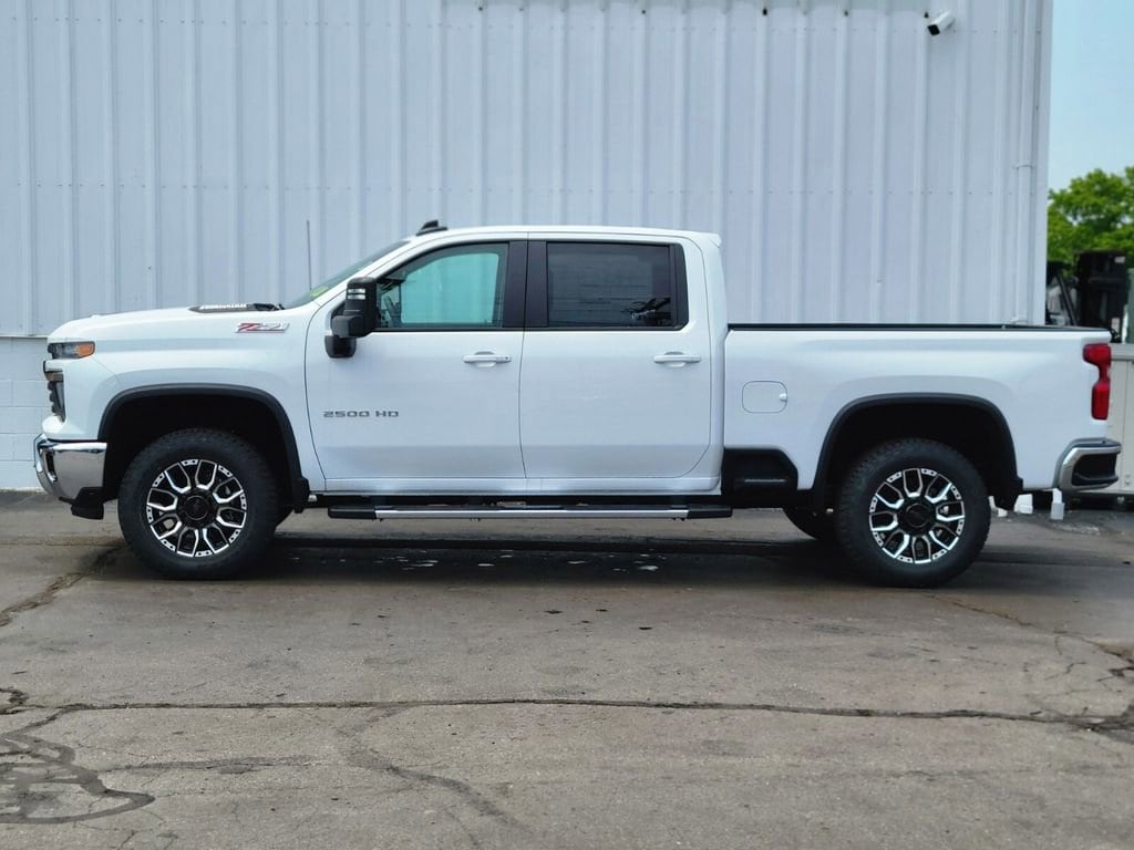 2025 Chevrolet Silverado 2500 HD LT - Photo 6