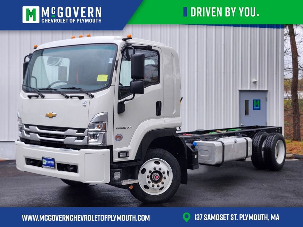 2026 Chevrolet Low Cab Forward's photo