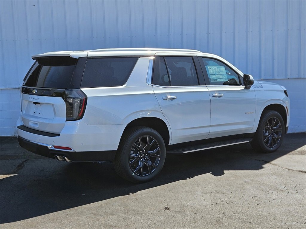2025 Chevrolet Tahoe High Country photo 3