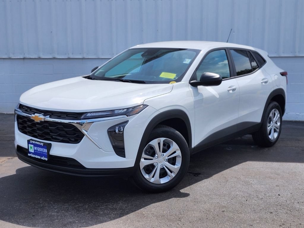 New 2026 Chevrolet Trax LS SUV