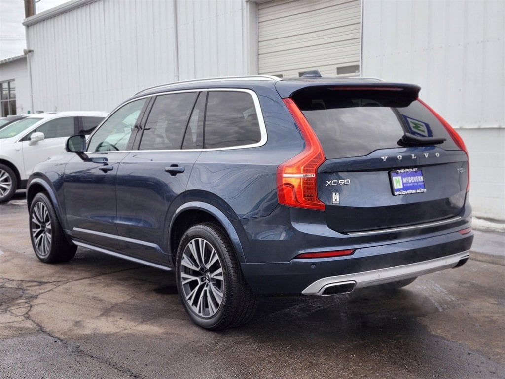 Used 2021 Volvo XC90 Momentum