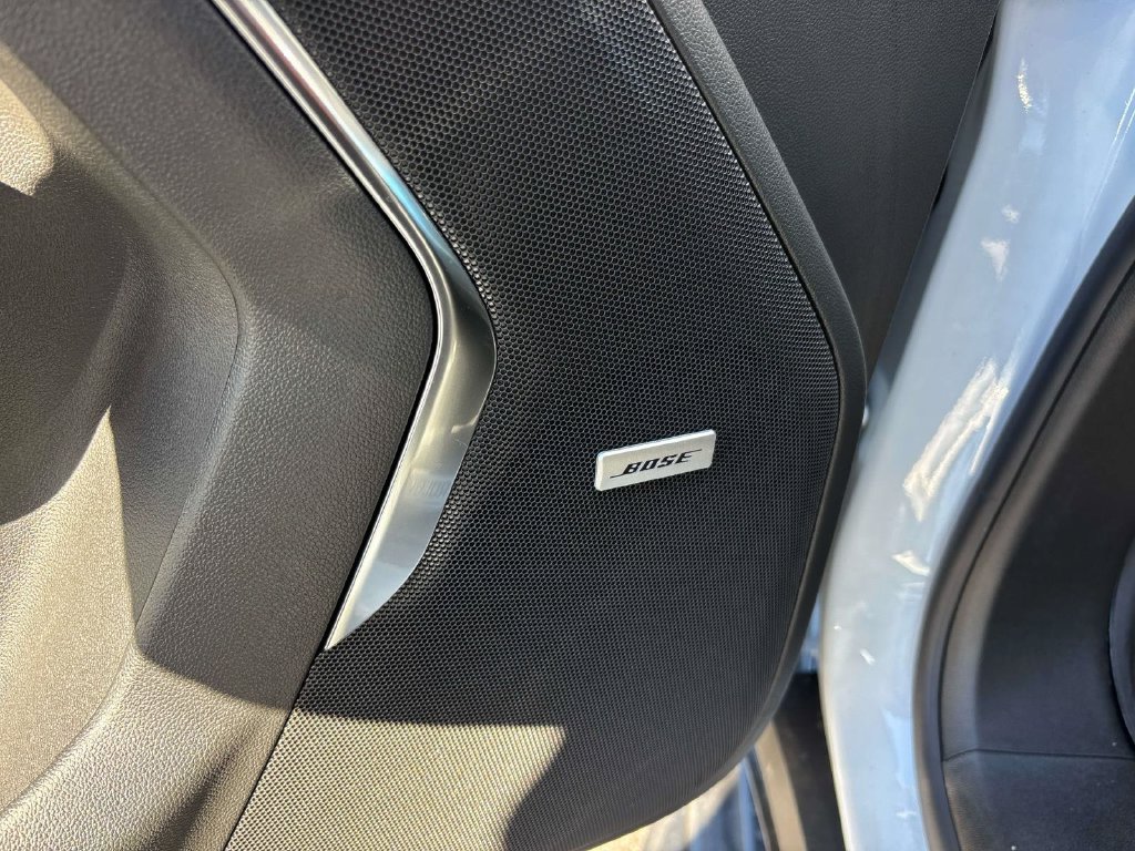 2026 Chevrolet Suburban Premier - Photo 12
