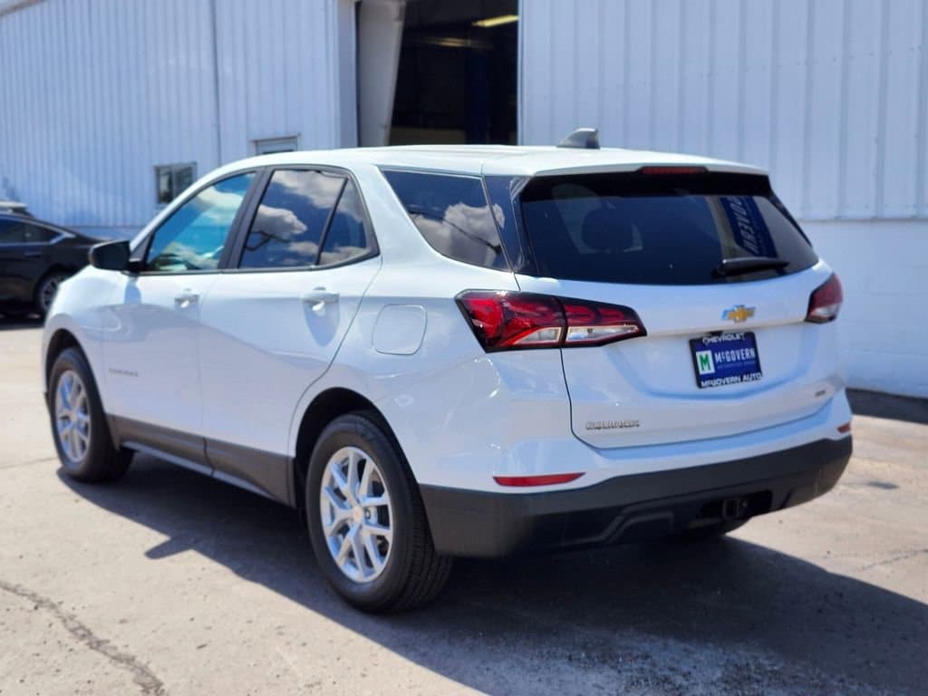Used 2023 Chevrolet Equinox LS SUV