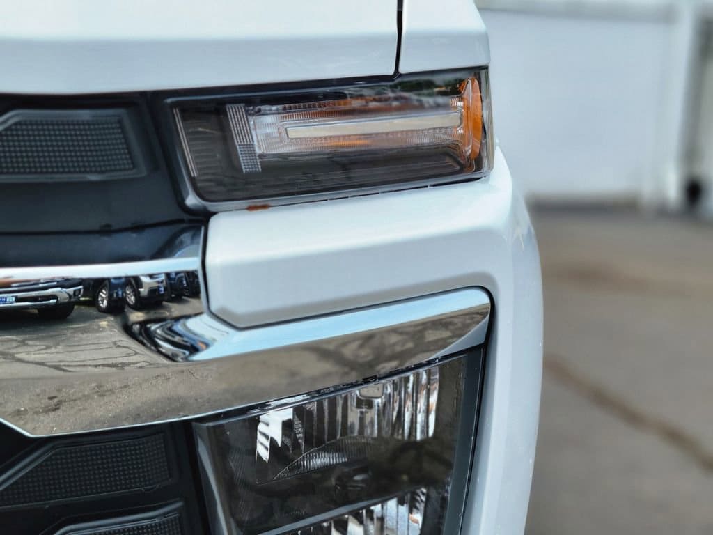 2025 Chevrolet Silverado 2500 HD LT - Photo 9