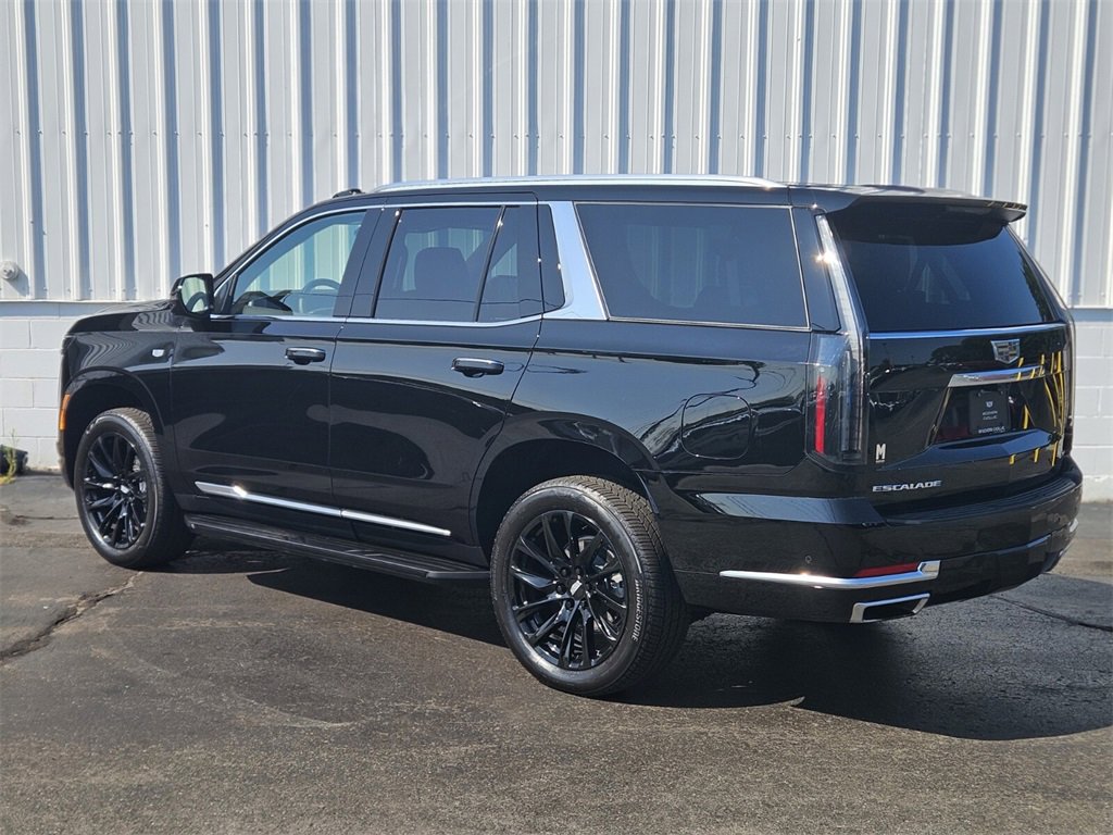 2025 Cadillac Escalade Premium Luxury photo 3