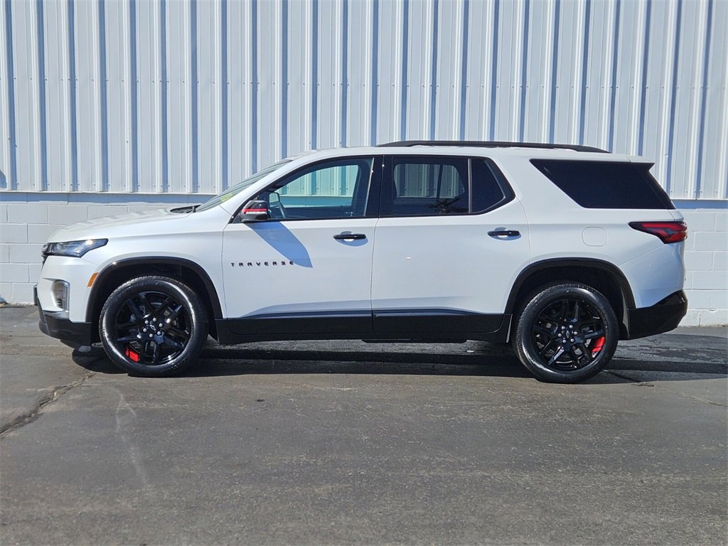 2023 Chevrolet Traverse Premier photo 2
