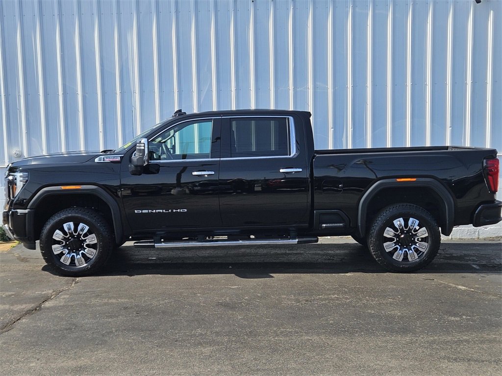2025 Gmc Sierra 2500 HD Denali photo 2