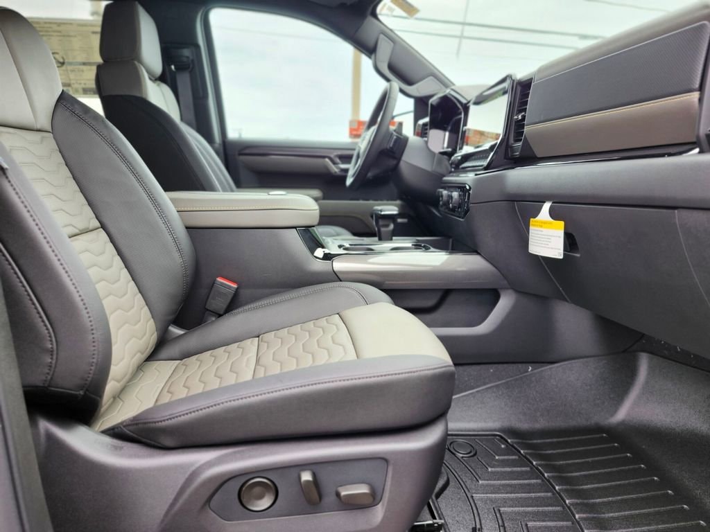 2026 Chevrolet Silverado 1500 ZR2 - Photo 17