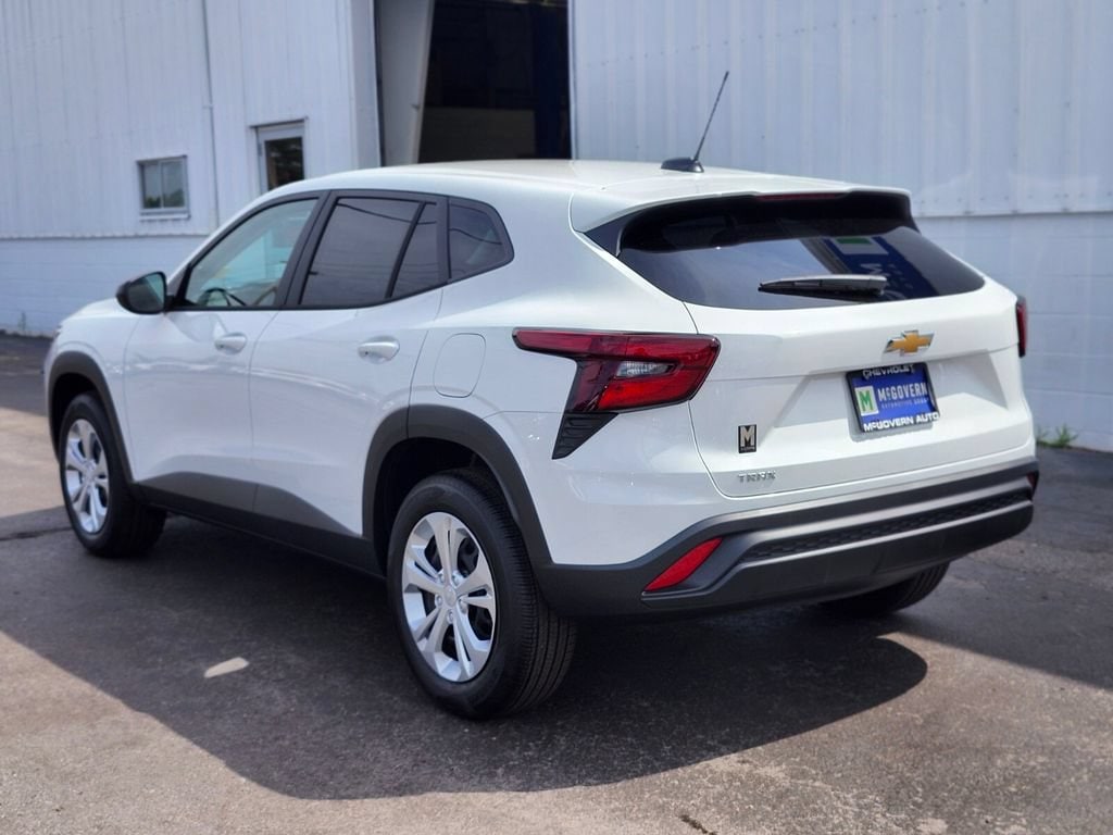New 2026 Chevrolet Trax LS SUV