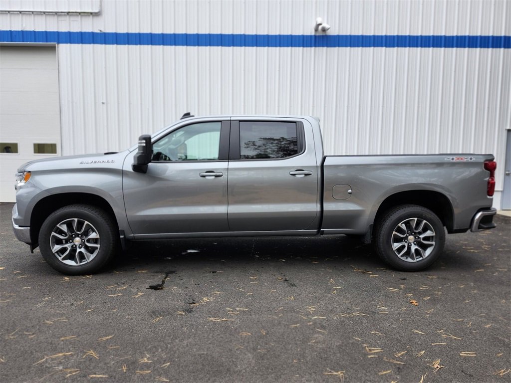 2026 Chevrolet Silverado 1500 LT photo 2