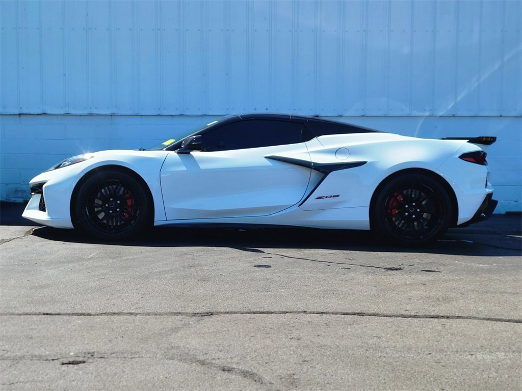 2024 Chevrolet Corvette Stingray Z06 Convertible photo 2