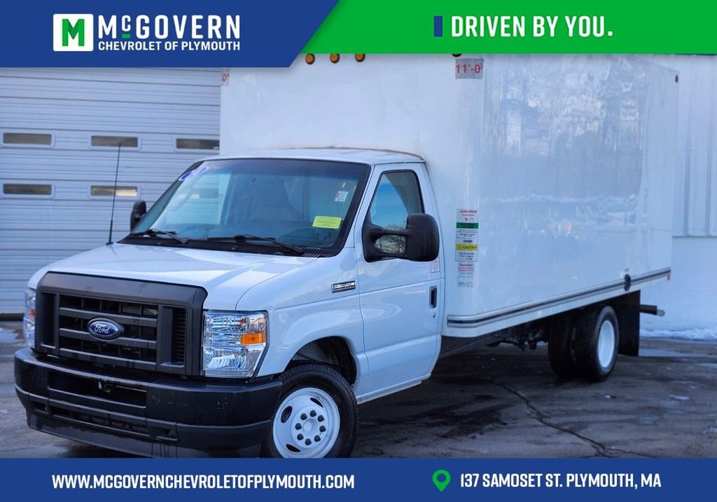 2024 Ford E-Series Cutaway Base