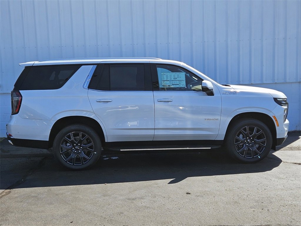 2025 Chevrolet Tahoe High Country photo 2