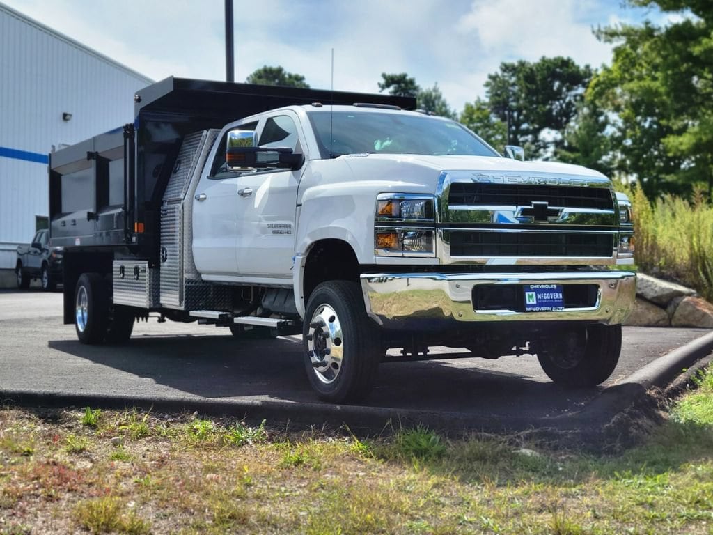New 2024 Chevrolet Silverado 5500 HD LT Truck