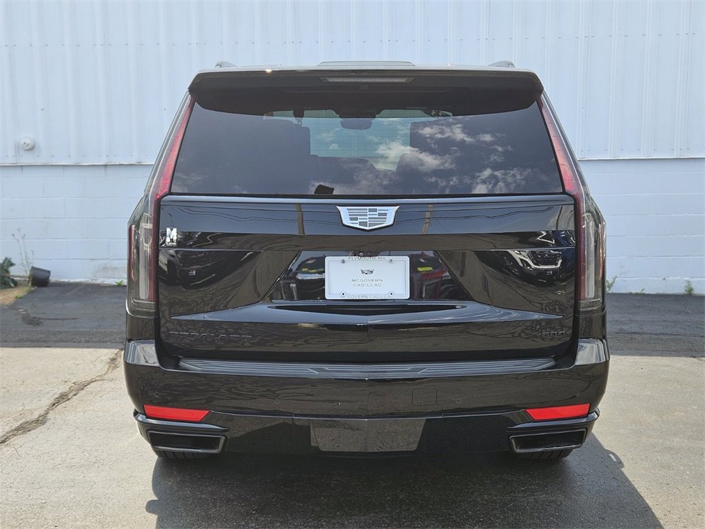 2023 Cadillac Escalade Sport Platinum photo 3