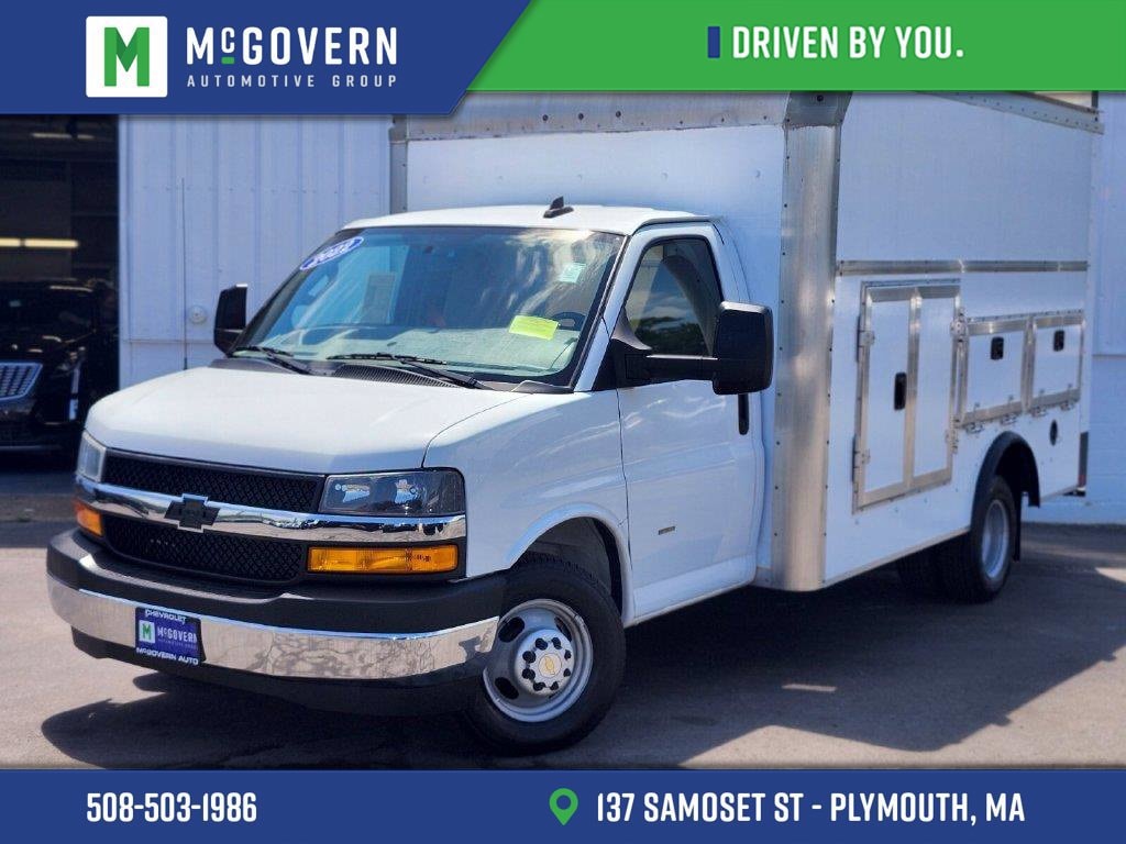 2022 Chevrolet Express Cutaway