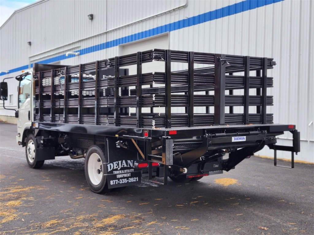 2025 Chevrolet Silverado photo 3