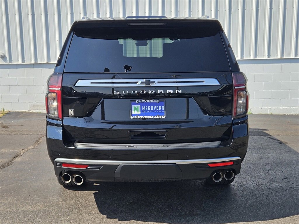 2024 Chevrolet Suburban High Country photo 4