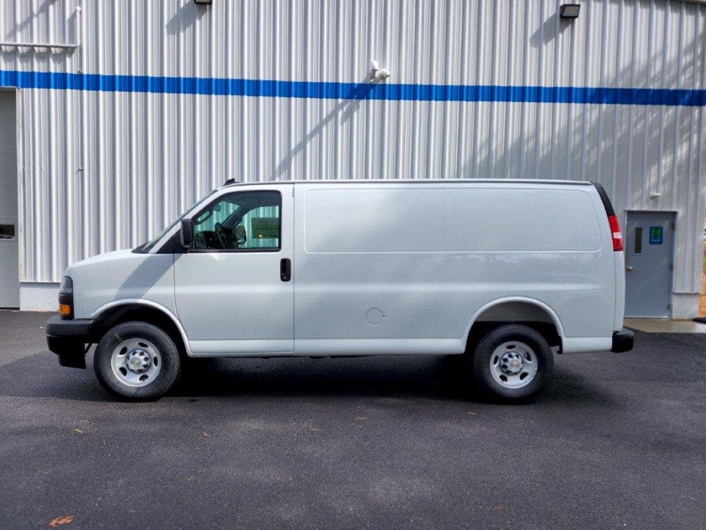 New 2026 Chevrolet Express Cargo 1WT Van