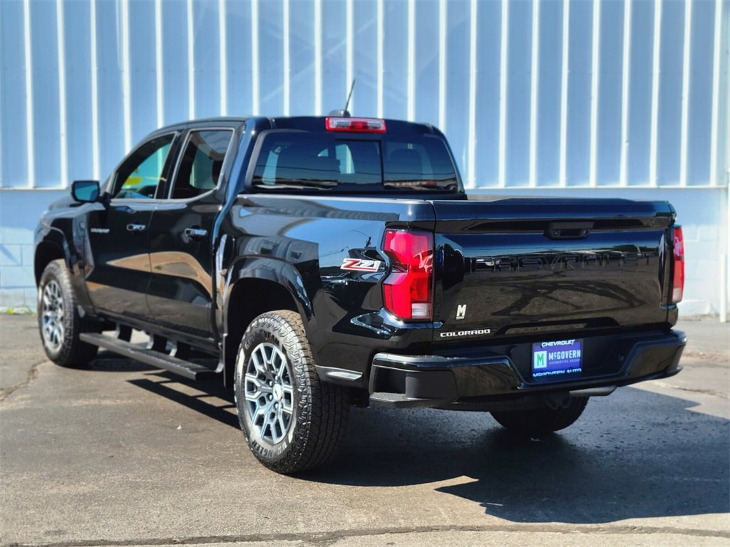 2024 Chevrolet Colorado Z71 photo 3